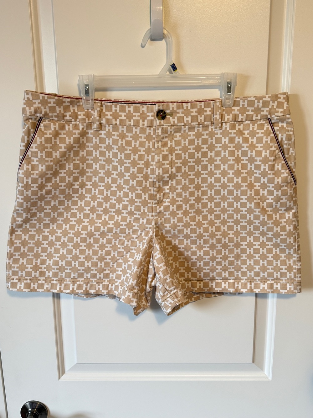 Tommy Hilfiger 5” Classic Stretch H Chino Shorts - Size 18